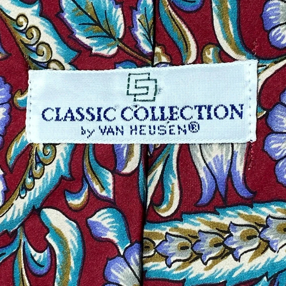 VTG Van Heusen Silk Tie Floral Mens Classic Collection Red USA Floral Italian